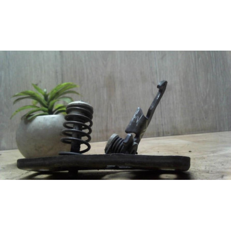 Serrure de capot VOLKSWAGEN GOLF 2 d’occasion