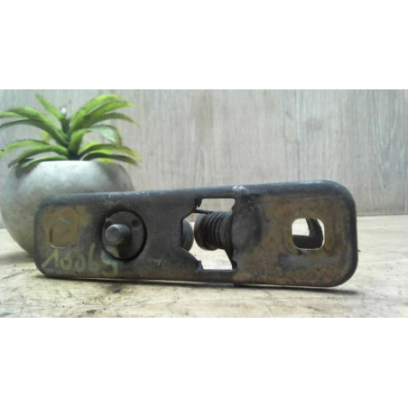 Serrure de capot VOLKSWAGEN GOLF 2 d’occasion