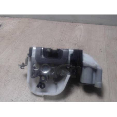 Serrure avant droit FIAT PUNTO 2 PHASE 2 d’occasion