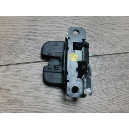 Serrure de coffre VOLKSWAGEN TOUAREG 1 PHASE 1 d’occasion
