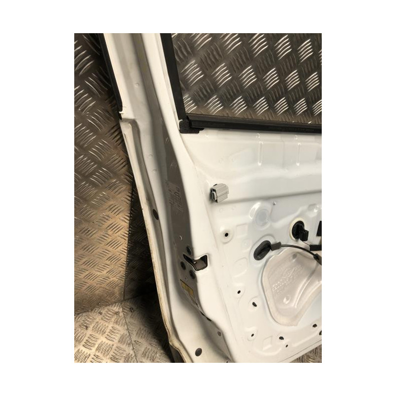 Porte avant gauche RENAULT CLIO 4 PHASE 2 d’occasion
