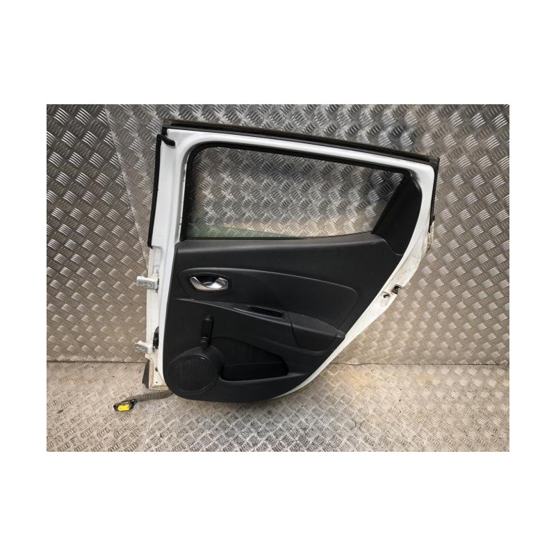 Porte arriere droit RENAULT CLIO 4 PHASE 2 d’occasion