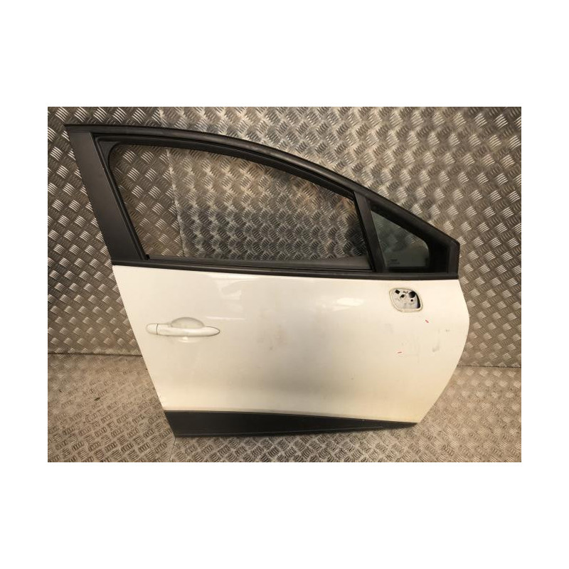Porte avant droit RENAULT CLIO 4 PHASE 2 d’occasion