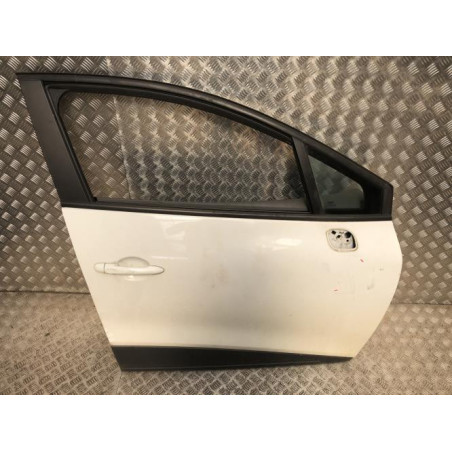 Porte avant droit RENAULT CLIO 4 PHASE 2 d’occasion