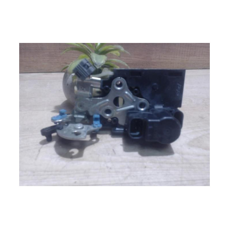 Serrure arriere droit CHEVROLET AVEO 1 d’occasion
