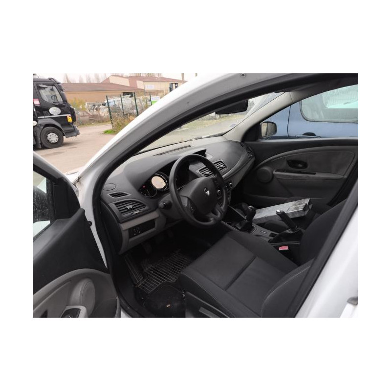 Retroviseur droit RENAULT MEGANE 3 PHASE 1 BREAK d’occasion