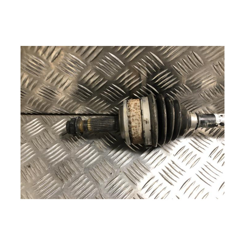 Cardan droit (transmission) TOYOTA YARIS 4 d’occasion