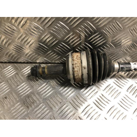 Cardan droit (transmission) TOYOTA YARIS 4 d’occasion