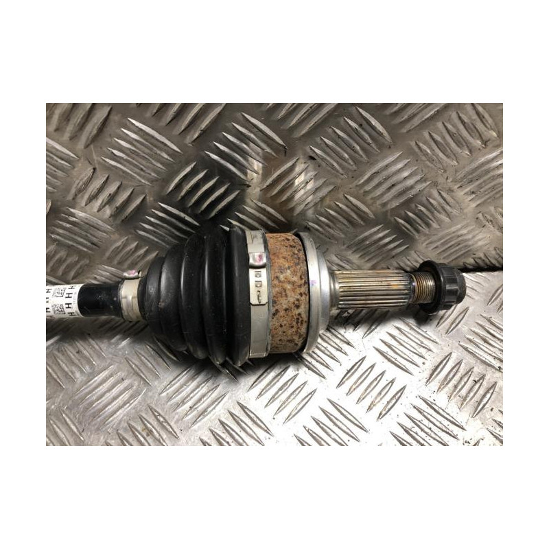 Cardan gauche (transmission) TOYOTA YARIS 4 d’occasion