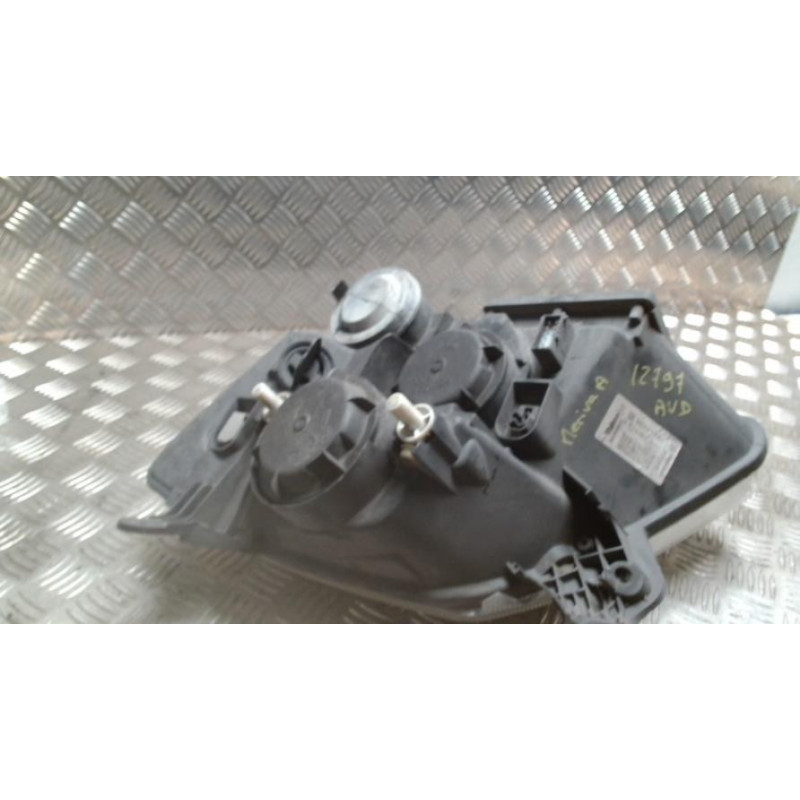 Optique avant principal droit (feux)(phare) OPEL MERIVA A PHASE 2 d’occasion