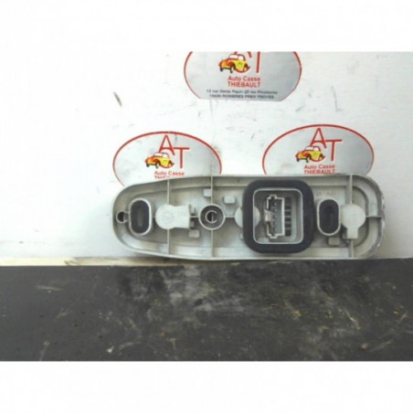 Platine feu arriere droit RENAULT TWINGO I PHASE 3 d’occasion