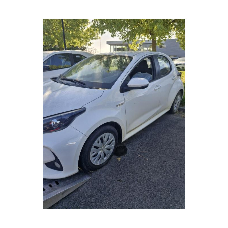 Etrier avant droit (freinage) TOYOTA YARIS 4 d’occasion