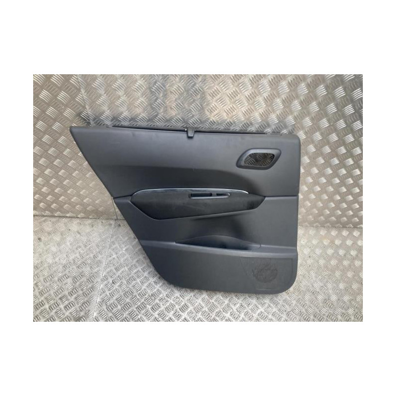 Panneau de porte arriere gauche PEUGEOT 5008 1 PHASE 1 d’occasion