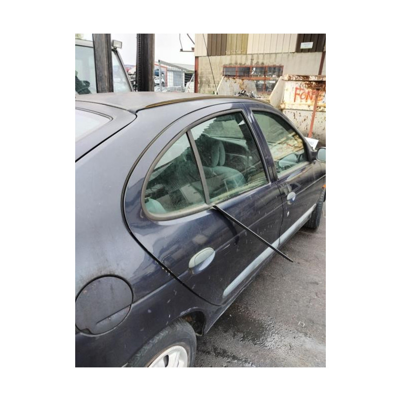 Amortisseur avant droit RENAULT MEGANE 1 PHASE 2 d’occasion