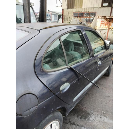 Amortisseur avant droit RENAULT MEGANE 1 PHASE 2 d’occasion