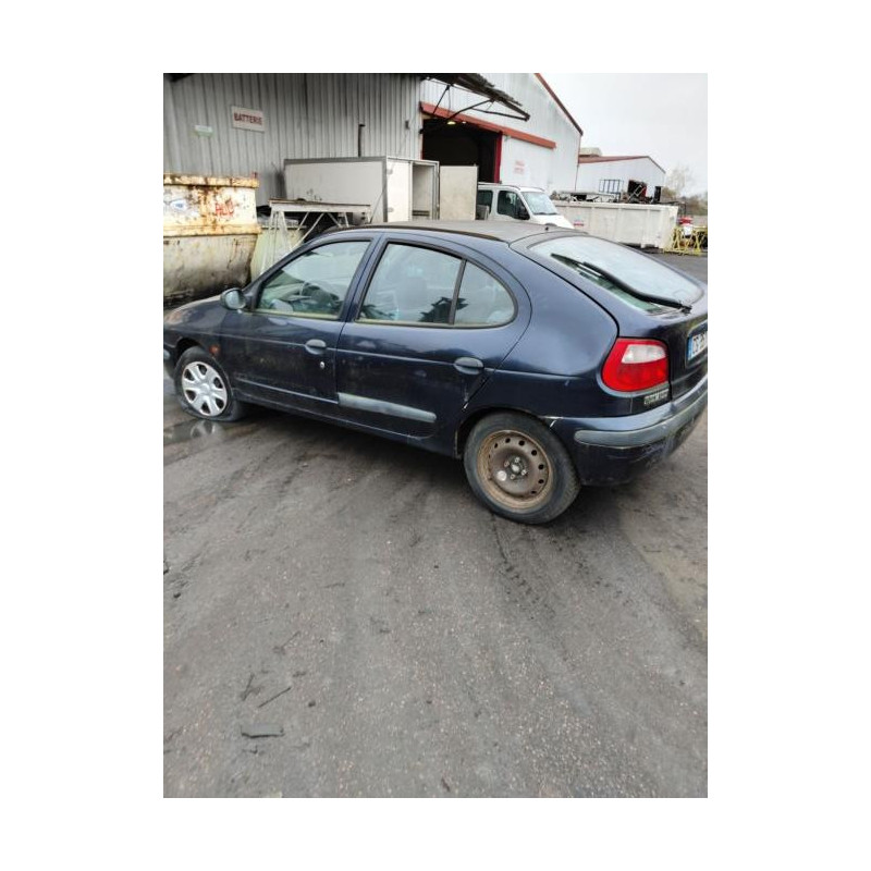 Amortisseur avant droit RENAULT MEGANE 1 PHASE 2 d’occasion