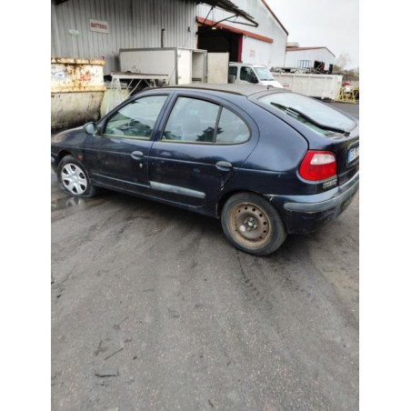 Amortisseur avant droit RENAULT MEGANE 1 PHASE 2 d’occasion