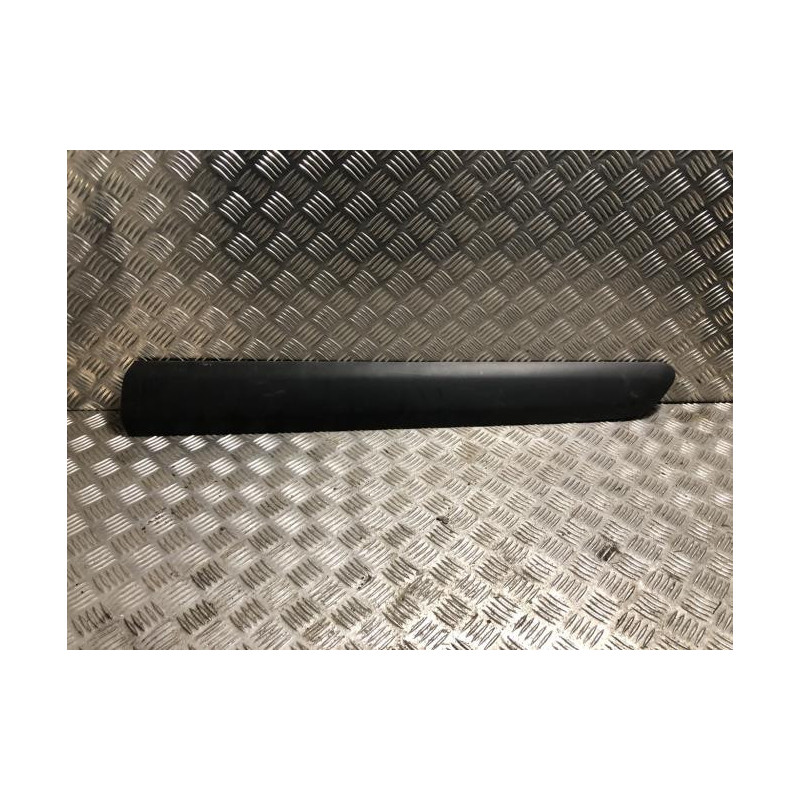 Baguette de porte avant gauche CITROEN BERLINGO 2 PHASE 3 d’occasion
