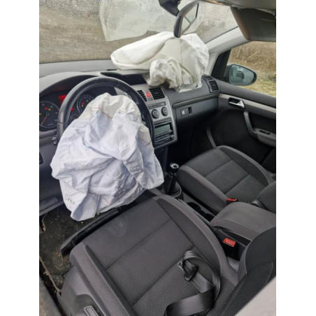 Attache ceinture arriere centrale VOLKSWAGEN TOURAN 1 PHASE 2 d’occasion