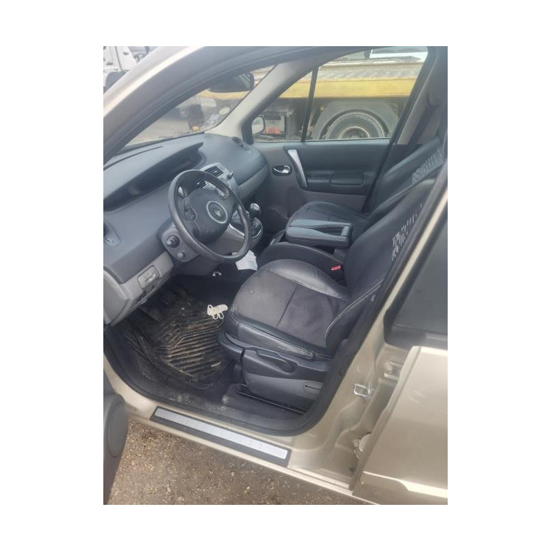 Fusee avant gauche RENAULT SCENIC 2 PHASE 2 d’occasion