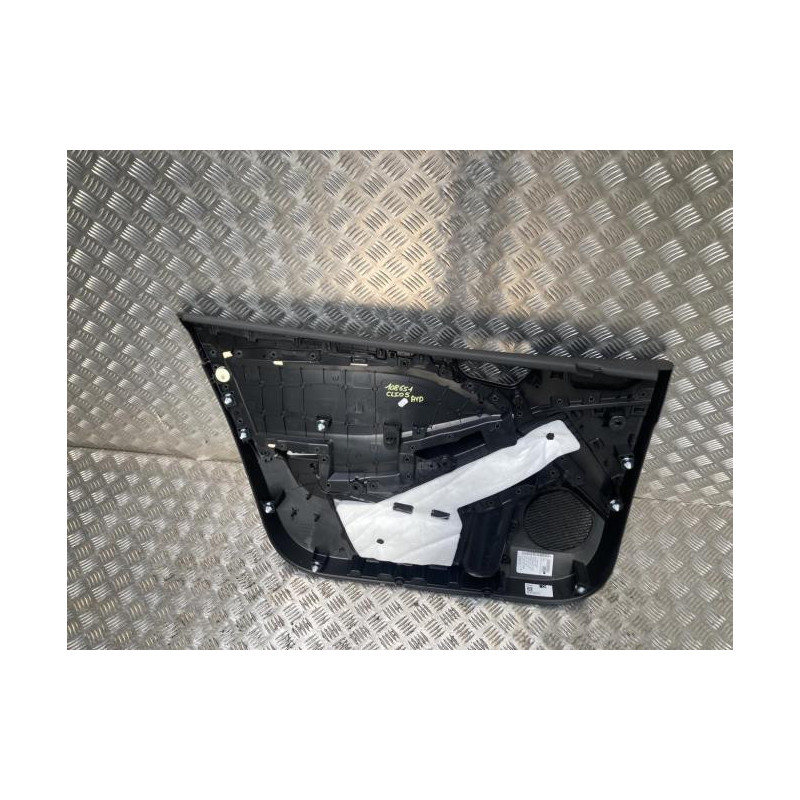 Panneau de porte avant droit RENAULT CLIO 5 PHASE 1 d’occasion