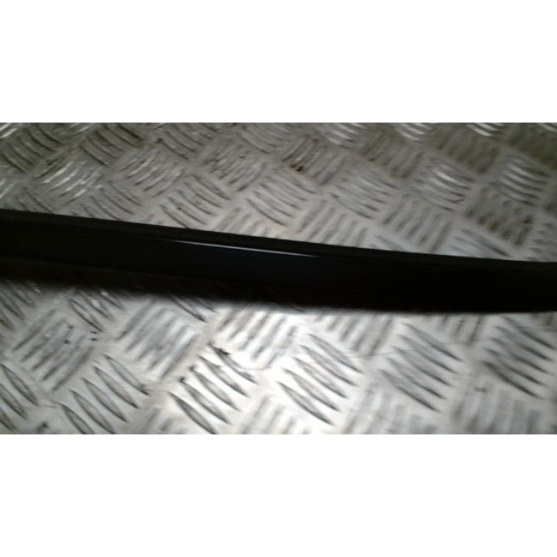 Baguette de porte avant droite NISSAN MICRA 3 PHASE 1 d’occasion