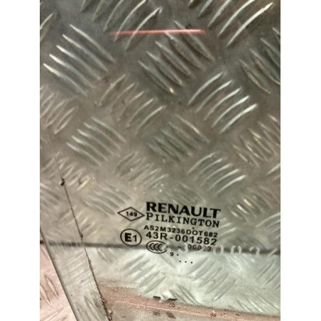 Vitre arriere droit RENAULT LAGUNA 3 PHASE 1 BREAK d’occasion