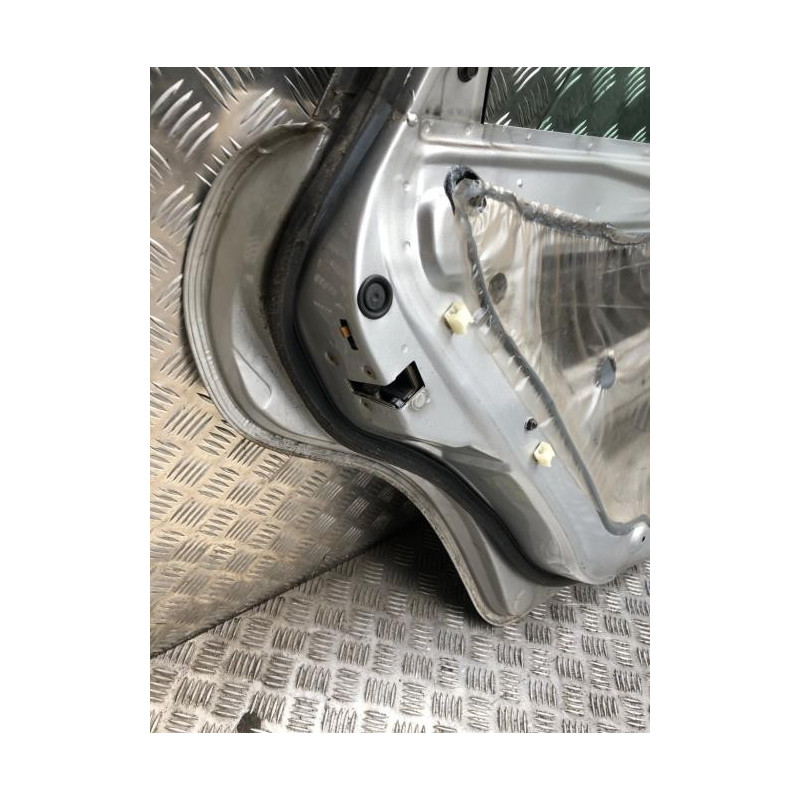 Porte arriere gauche VOLVO V 40 1 PHASE 2 BREAK d’occasion