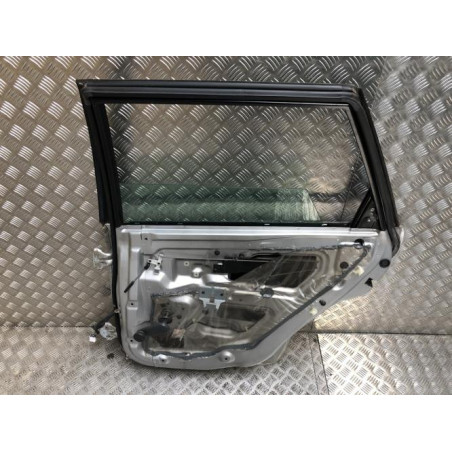 Porte arriere droit VOLVO V 40 1 PHASE 2 BREAK d’occasion