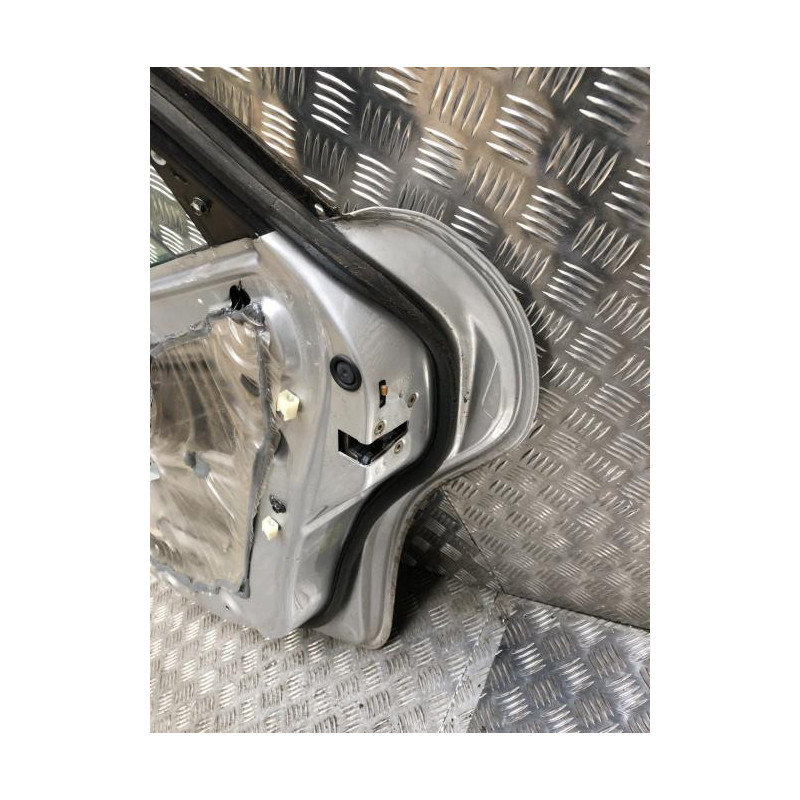 Porte arriere droit VOLVO V 40 1 PHASE 2 BREAK d’occasion