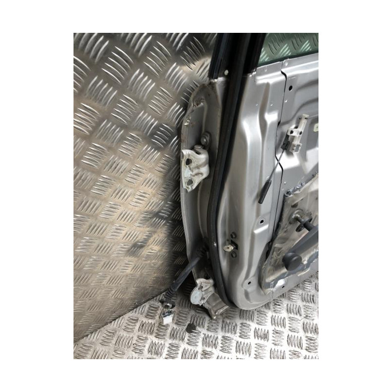 Porte arriere droit VOLVO V 40 1 PHASE 2 BREAK d’occasion