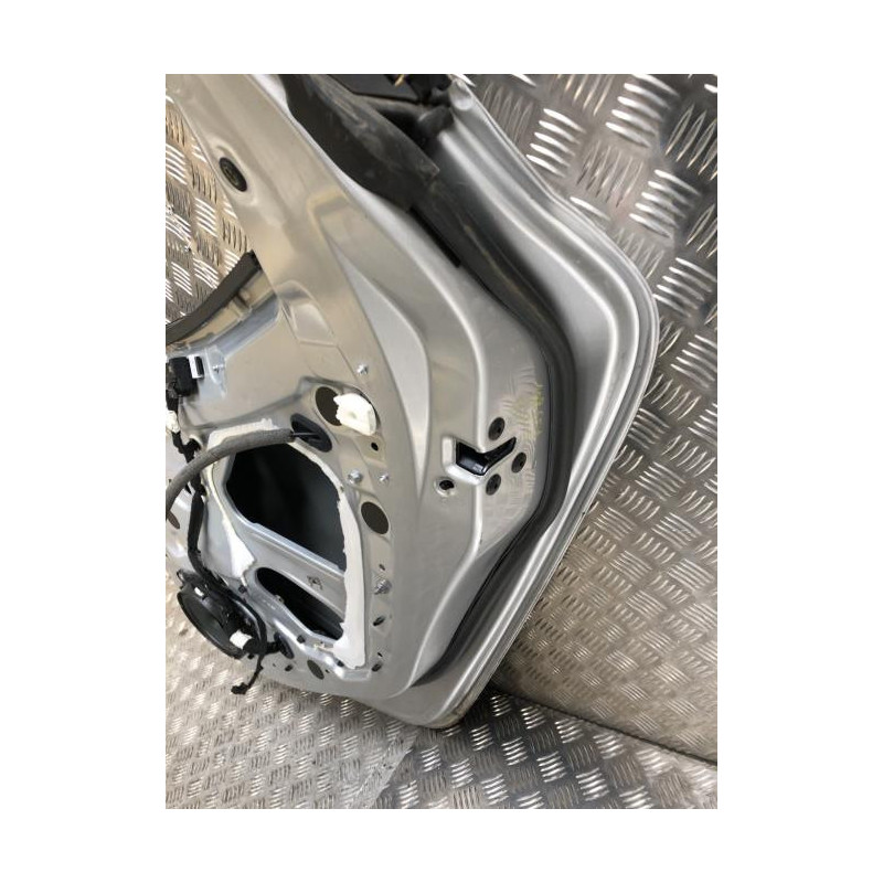Porte arriere droit RENAULT CLIO 5 PHASE 1 d’occasion