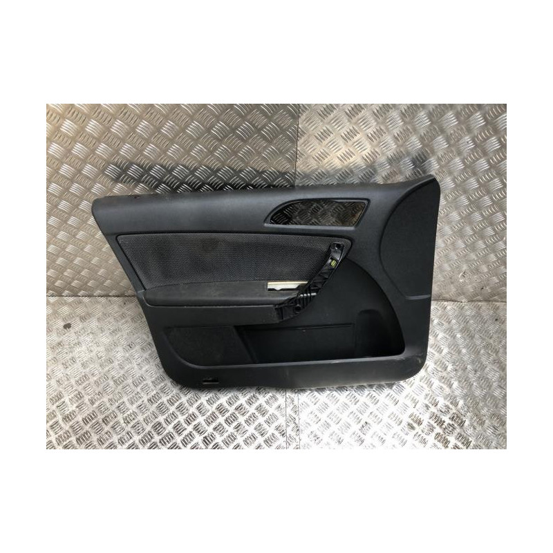 Panneau de porte avant gauche SKODA YETI PHASE 1 d’occasion