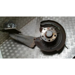 Fusee arriere gauche VOLKSWAGEN TOURAN 2 d’occasion