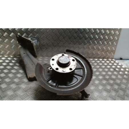 Fusee arriere gauche VOLKSWAGEN TOURAN 2 d’occasion