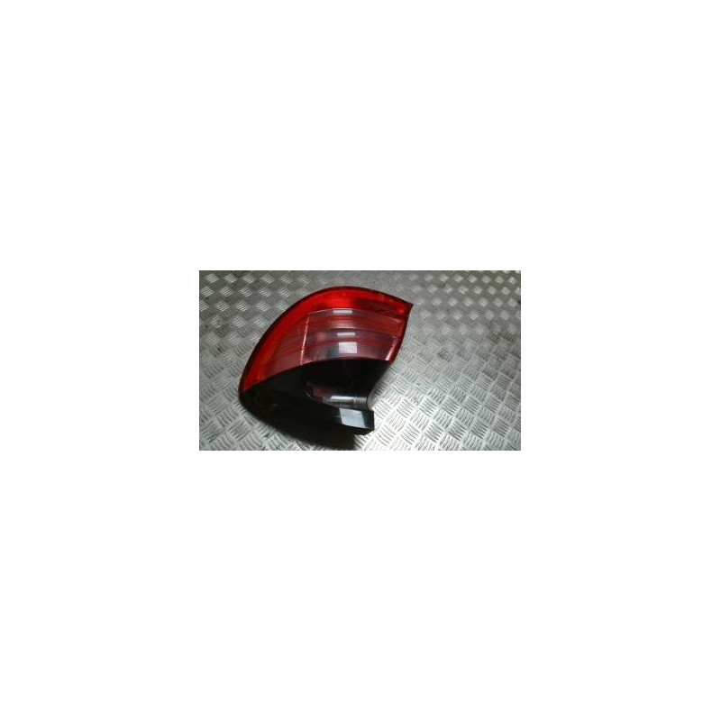 Feu arriere principal droit (feux) MERCEDES CLASSE C 203 COUPE SPORT PHASE 1 d’occasion