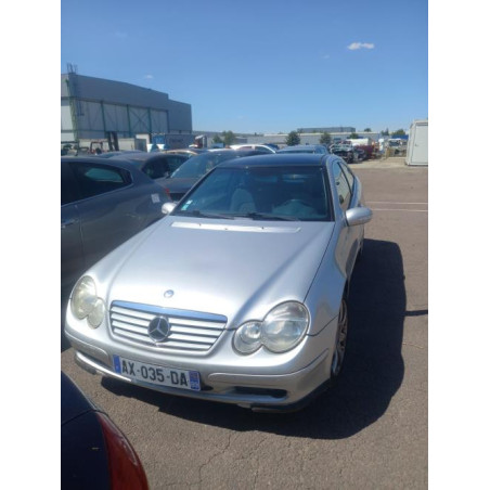 Feu arriere principal droit (feux) MERCEDES CLASSE C 203 COUPE SPORT PHASE 1 d’occasion