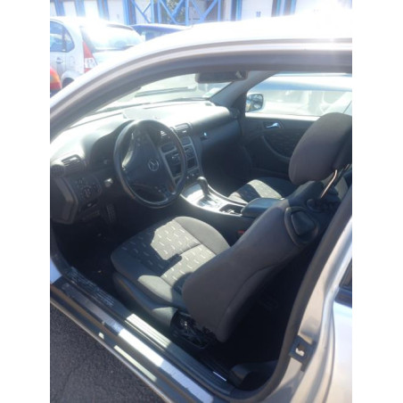 Feu arriere principal droit (feux) MERCEDES CLASSE C 203 COUPE SPORT PHASE 1 d’occasion