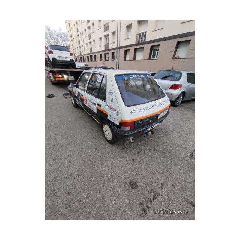 Feu arriere principal droit (feux) PEUGEOT 205 PHASE 2 d’occasion