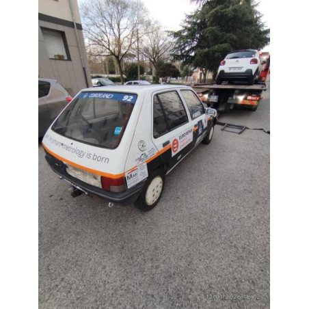 Feu arriere principal droit (feux) PEUGEOT 205 PHASE 2 d’occasion