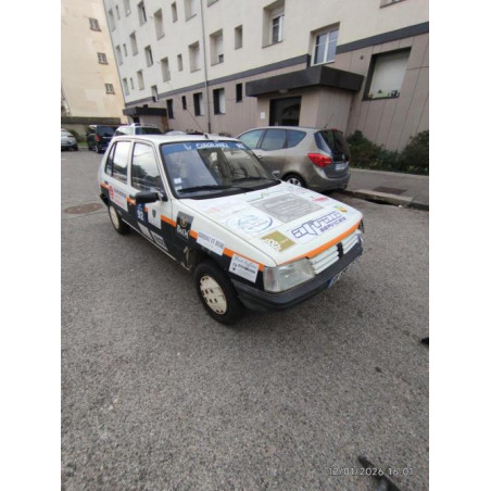 Feu arriere principal droit (feux) PEUGEOT 205 PHASE 2 d’occasion