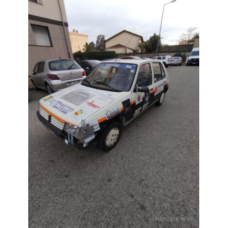 Feu arriere principal droit (feux) PEUGEOT 205 PHASE 2 d’occasion