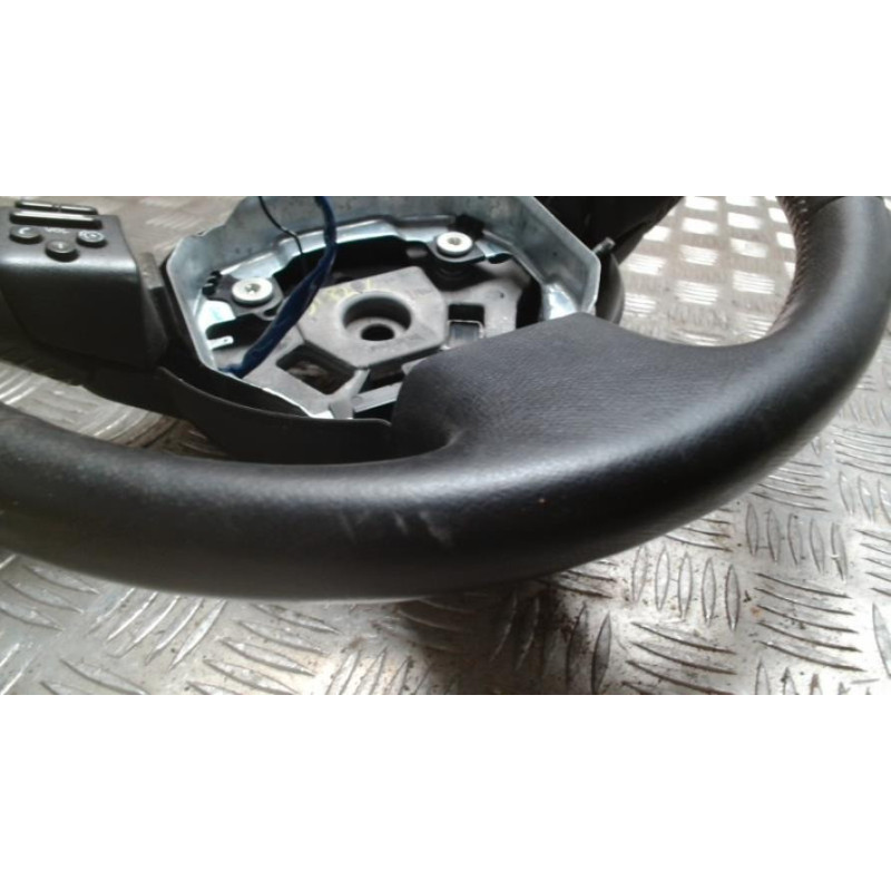 Volant NISSAN MICRA 3 PHASE 3 d’occasion