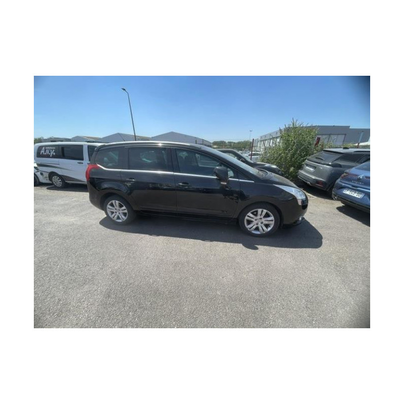 Feu arriere principal droit (feux) PEUGEOT 5008 1 PHASE 1 d’occasion