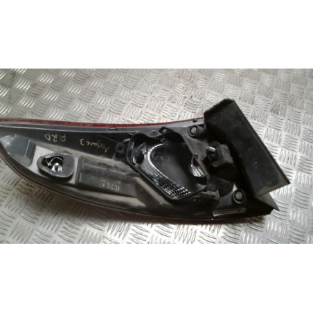 Feu arriere principal droit (feux) RENAULT MEGANE 3 PHASE 1 BREAK d’occasion