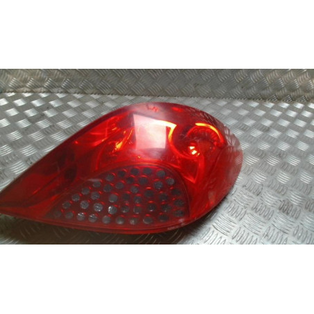 Feu arriere principal droit (feux) PEUGEOT 207 PHASE 1 d’occasion