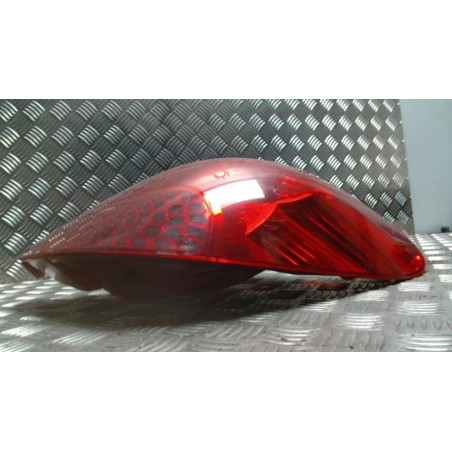 Feu arriere principal droit (feux) PEUGEOT 207 PHASE 1 d’occasion