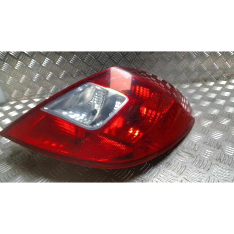 Feu arriere principal droit (feux) OPEL CORSA D PHASE 1 d’occasion