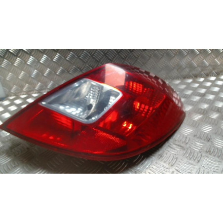 Feu arriere principal droit (feux) OPEL CORSA D PHASE 1 d’occasion