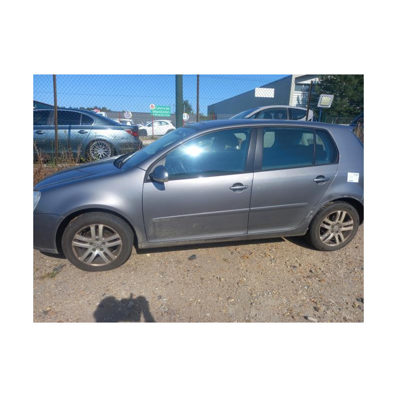 Optique avant principal gauche (feux)(phare) VOLKSWAGEN GOLF 5 d’occasion